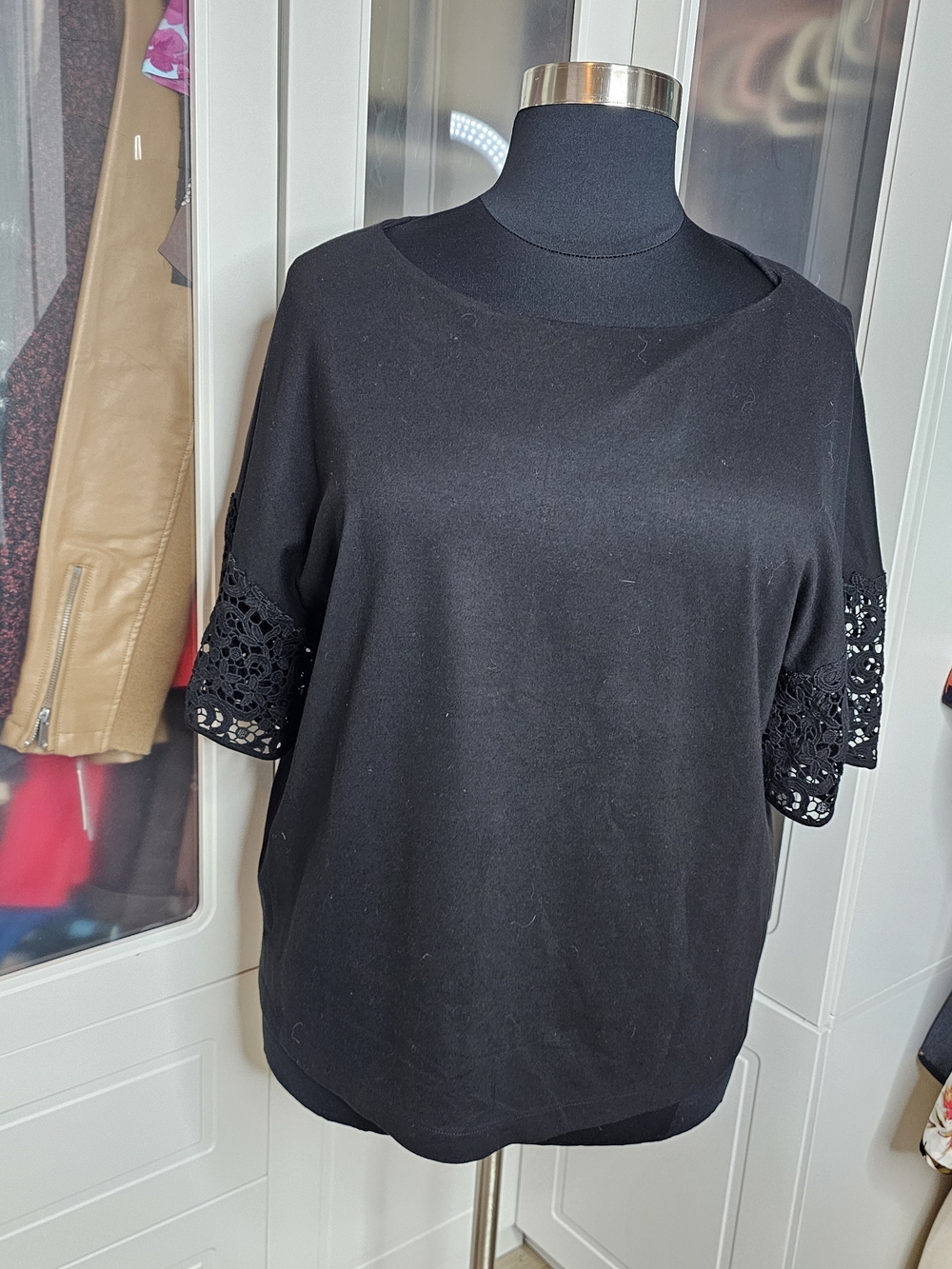 Lafayette 148 New York Black Crochet-Sleeve Short Sleeve Top